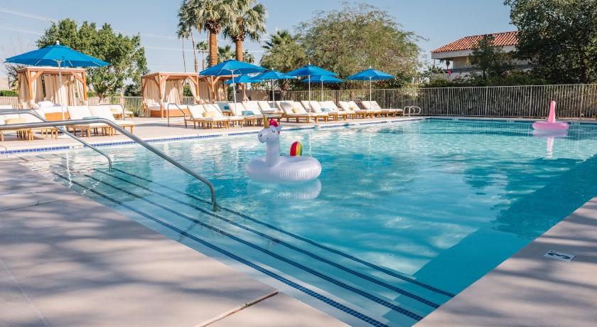 Best Places to Stay in Palm Springs